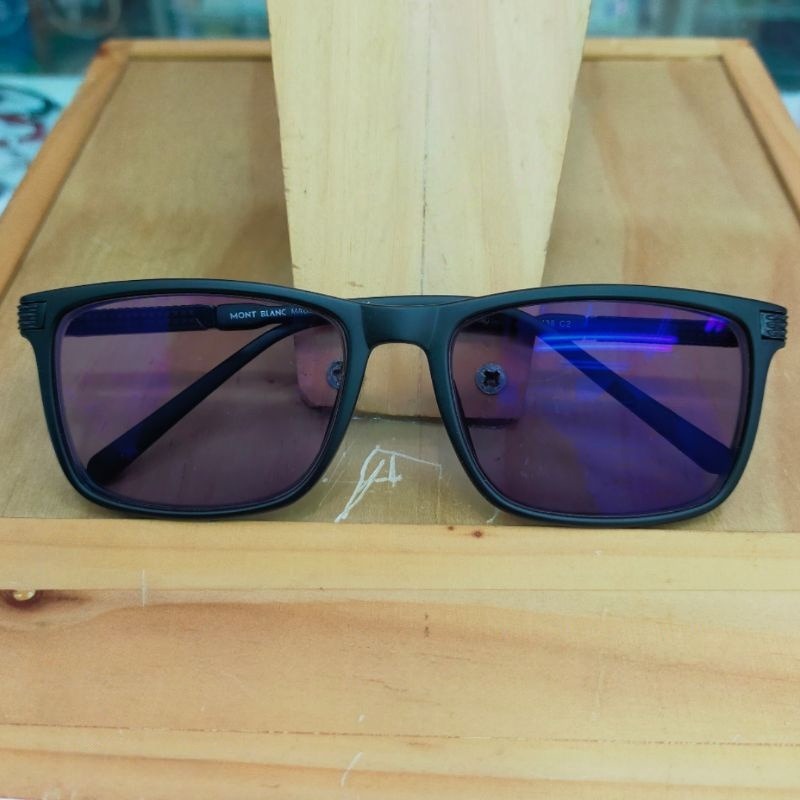 Bluecromic Lens